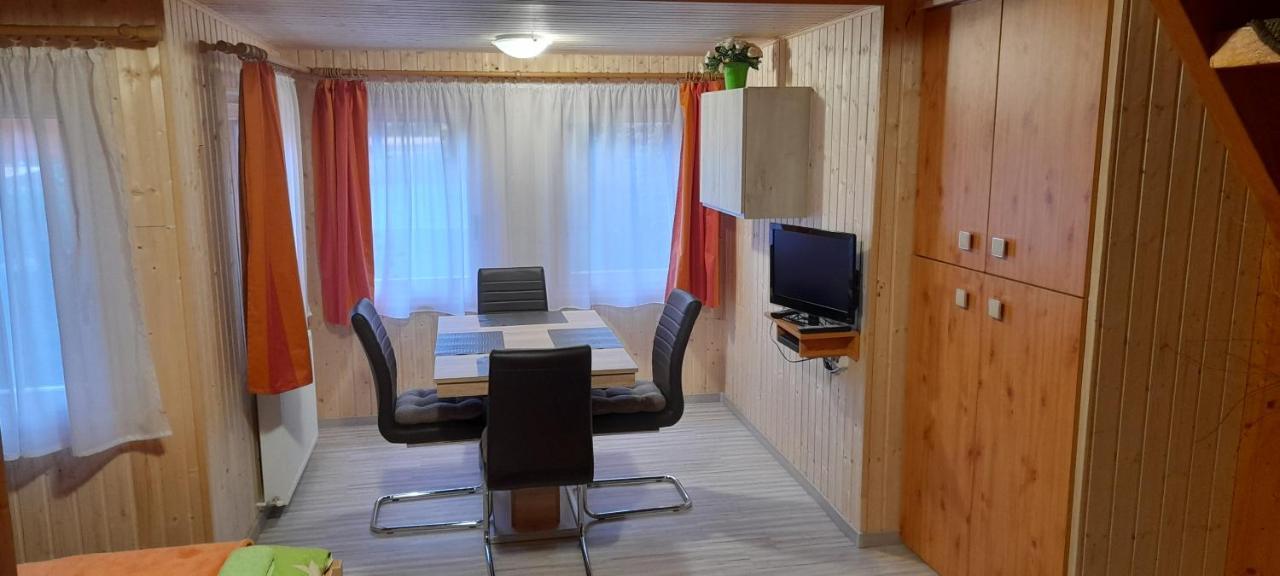 Keri Apartman Mosonmagyaróvár Екстериор снимка