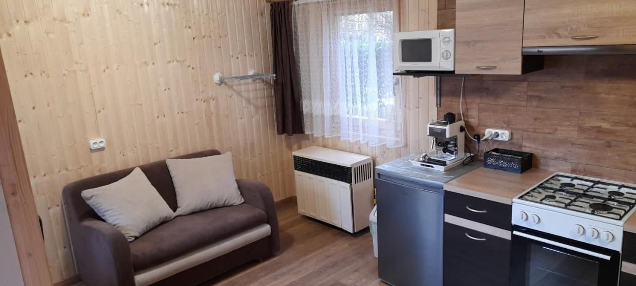 Keri Apartman Mosonmagyaróvár Екстериор снимка