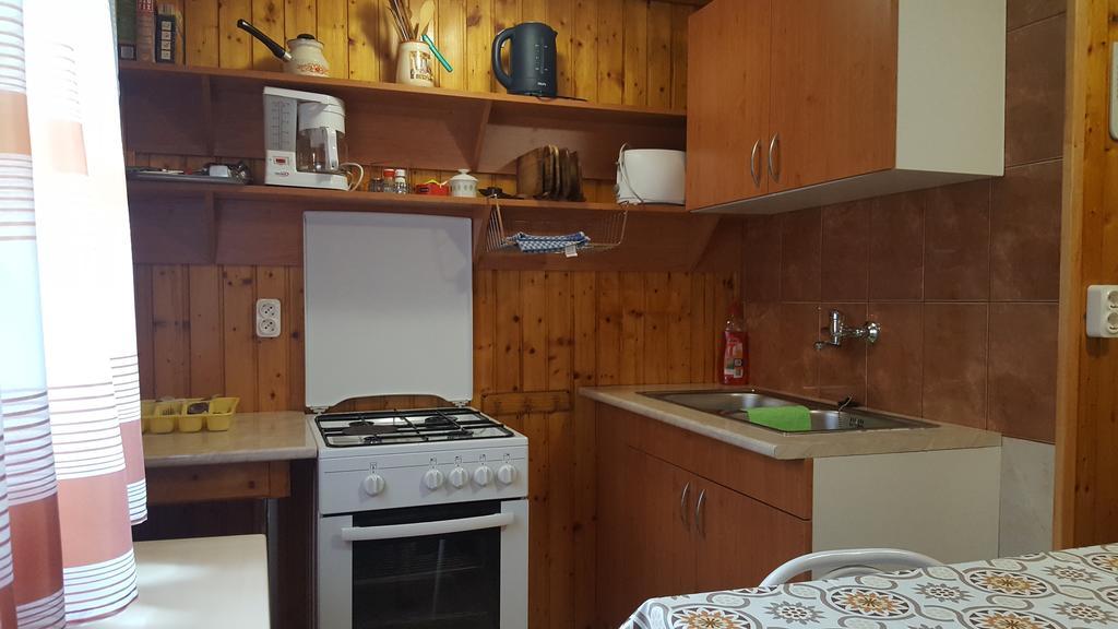 Keri Apartman Mosonmagyaróvár Екстериор снимка