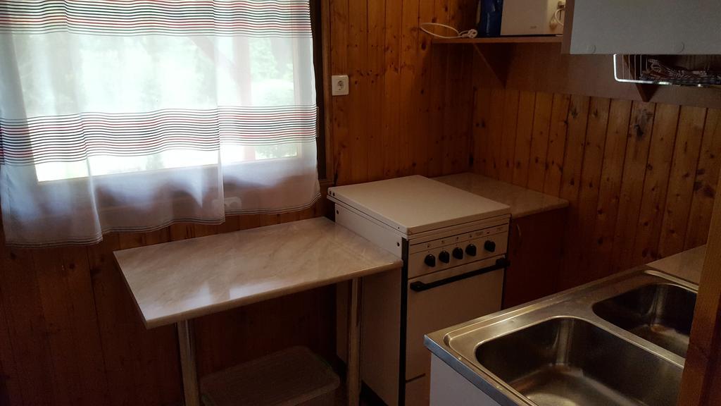 Keri Apartman Mosonmagyaróvár Екстериор снимка