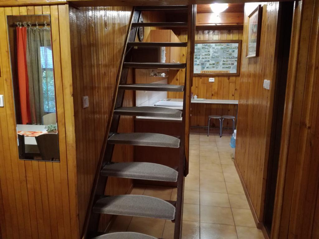 Keri Apartman Mosonmagyaróvár Екстериор снимка