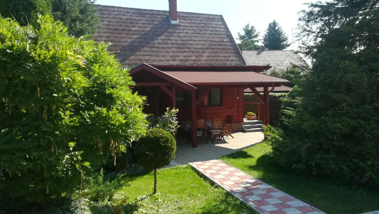 Keri Apartman Mosonmagyaróvár Екстериор снимка